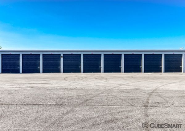 CubeSmart Self Storage - West 111th Street - 26045 West 111th Street