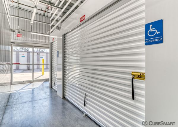 CubeSmart Self Storage TX Houston Veterans Memorial Dr - 11716 Veterans Memorial Drive