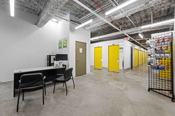 University Storage - Charlotte - 350 East McCullough Drive