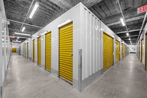 University Storage - Charlotte - 350 East McCullough Drive