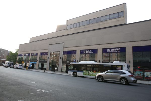 Manhattan Mini Storage - Broadway & 213th St - 5030 Broadway