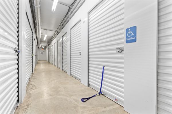 FreeUp Storage Kathleen - 301 Club Villa Court