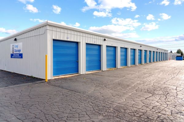 Easy Storage - Crystal Lake - 6419 Lou Street