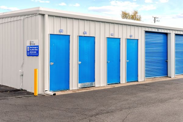 Easy Storage - Crystal Lake - 6419 Lou Street