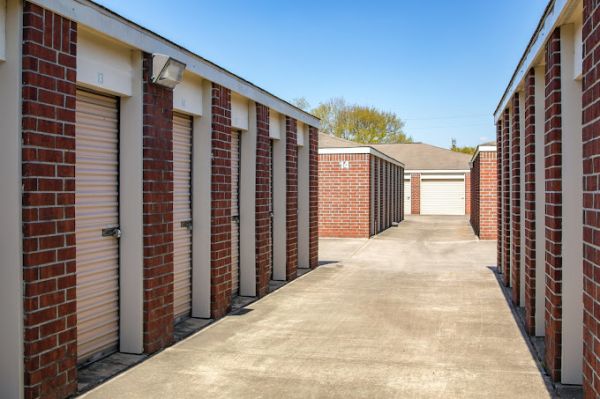 Devon Self Storage - 9274 - Veterans Memorial Dr - 13800 Veterans Memorial Drive