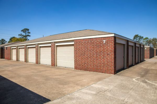 Devon Self Storage - 9274 - Veterans Memorial Dr - 13800 Veterans Memorial Drive