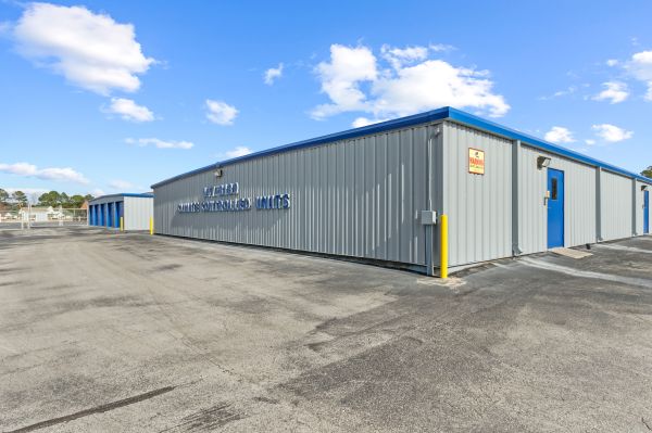 FreeUp Storage Havelock - 400 Mccotter Boulevard