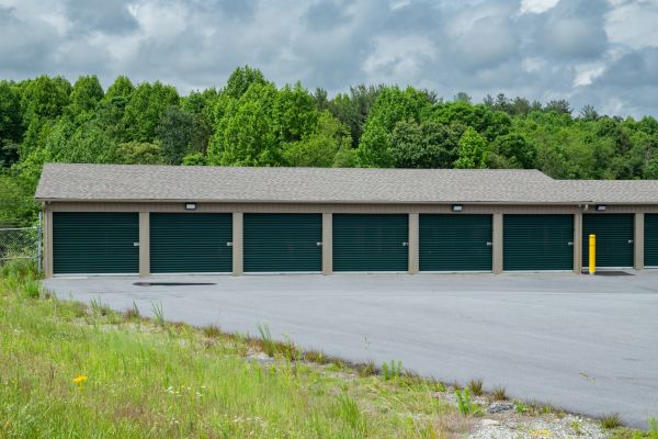 Forward Storage North Wilkesboro (Phone Reservations Only) - 153 Business Center Drive