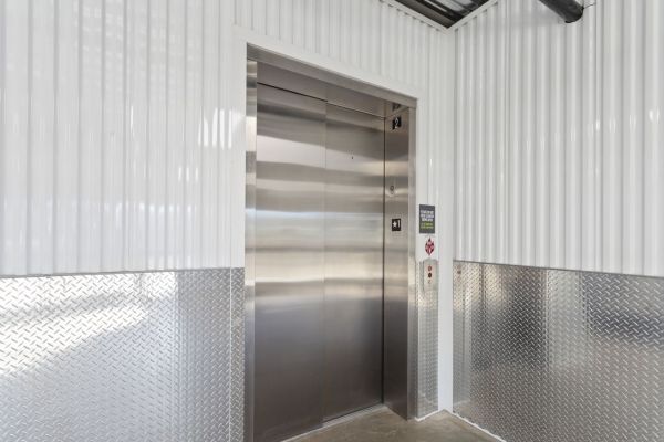 Extra Space Storage - 6116 - Mesa - Val Vista Dr - 104 North Val Vista Drive
