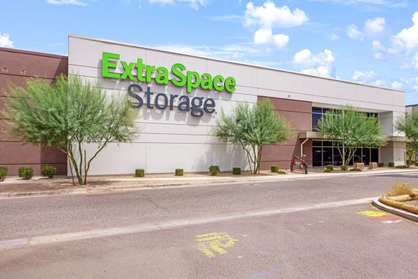 Extra Space Storage - 6585 - Glendale - W Bell Rd - 5256 West Bell Road