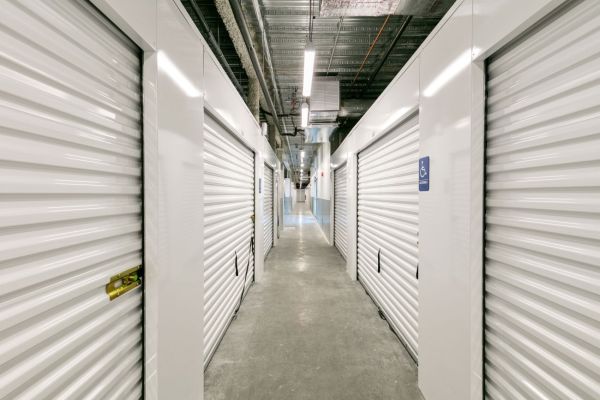 Extra Space Storage - 6490 - Miami - SW 143rd Ave - 860 Southwest 143rd Avenue