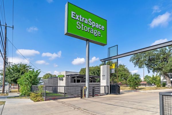 Extra Space Storage - 6584 - Austin - S Congress Ave - 4500 South Congress Avenue