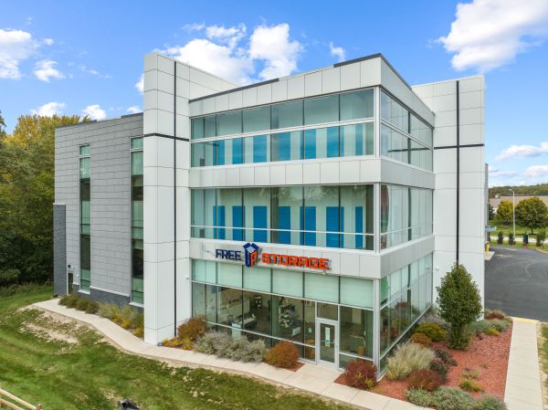 FreeUp Storage Hartland - 840 Rose Drive