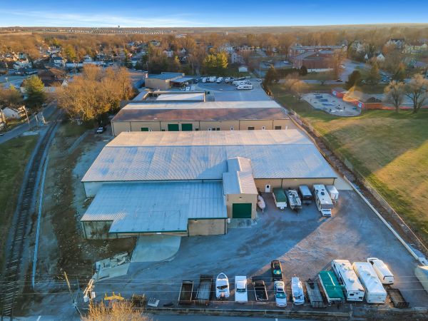 FreeUp Storage Shelbyville - 1121 Washington Street