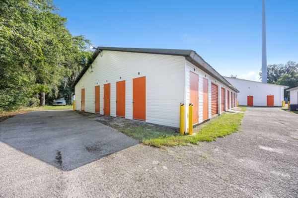 Amelia Personal Storage - 1431 Lewis Street