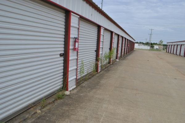 OKC Storage Center - 9204 South Sunnylane Road