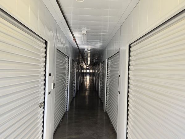 Extra Space Storage - 2093 - Chandler - Germann Rd - 700 East Germann Road
