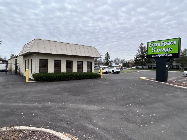 Extra Space Storage - 6699 - Grayslake - Barron Blvd - 673 Barron Boulevard