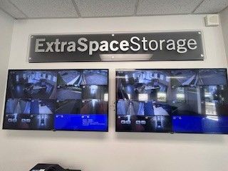 Extra Space Storage - 6699 - Grayslake - Barron Blvd - 673 Barron Boulevard