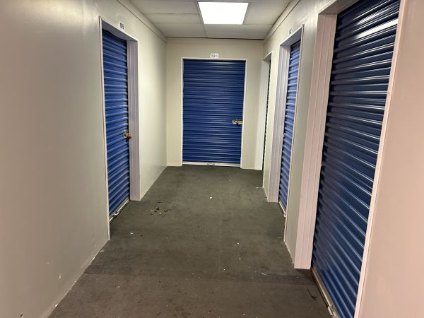 Bloomington Self Storage - 1001 West Market Street