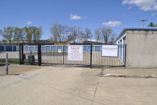 Bloomington Self Storage - 1001 West Market Street