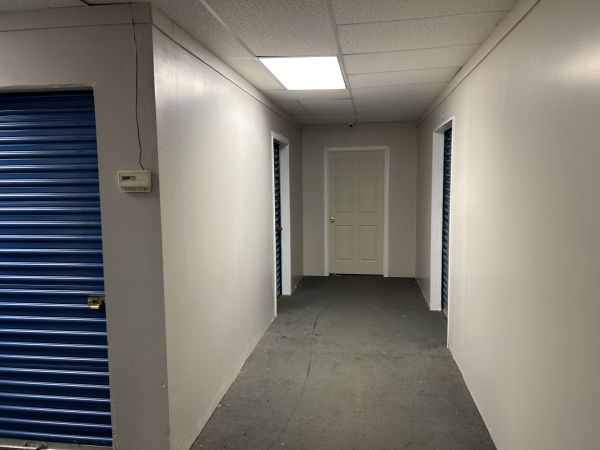 Bloomington Self Storage - 1001 West Market Street