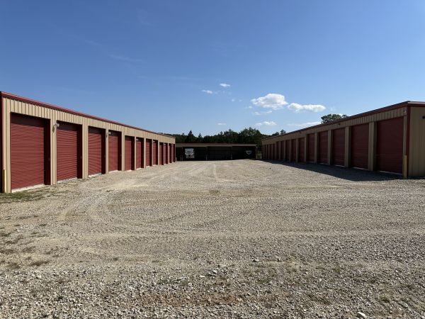 Terre Du Lac Boat, RV, and Self Storage - 76 Rue Terre Bonne