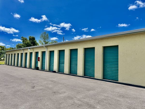 SunCo Storage - Englewood - 6462 San Casa Dr
