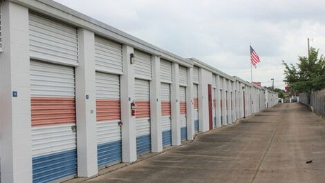 American Mini Storage - 2372 W Highway 80, Jackson, MS 39204 - 2372 U.s. 80