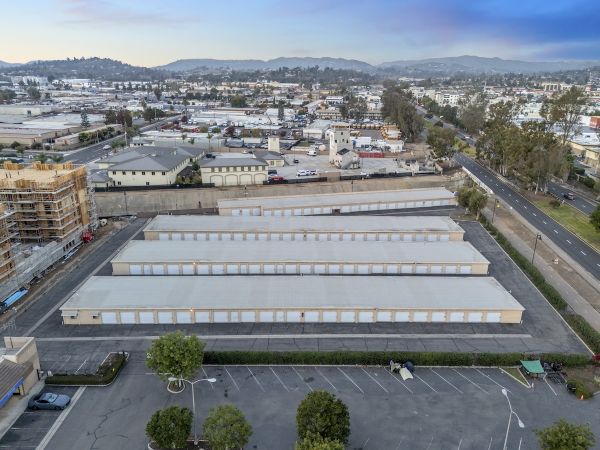 US Storage Centers - Escondido - Valley Parkway - 520 West Valley Parkway