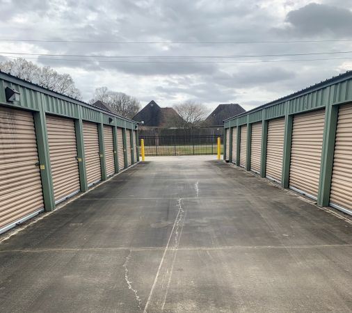 Steaux-N-Geaux Storage - Gonzales - 39350 Highway 74