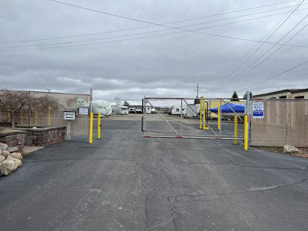 Prestige Storage - Northville - 10124 Six Mile Road