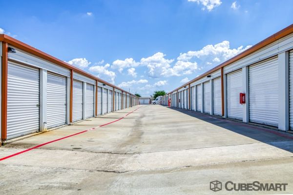 CubeSmart Self Storage - TX Carrollton Luna Road - 2444 Luna Road