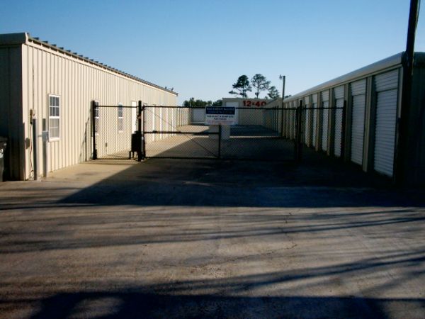 Tellus Self Storage - Dedeaux East - 12215 Dedeaux Road