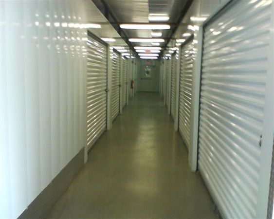 Tellus Self Storage - Oak Grove - 2002 Oak Grove Road