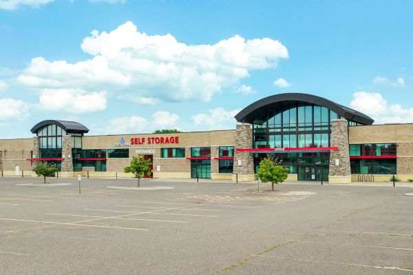 Devon Self Storage - 9181 - Eau Claire - 1201 South Hastings Way