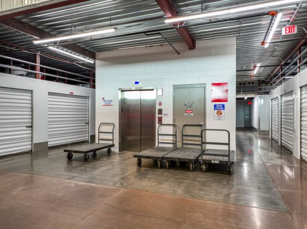 Devon Self Storage - 9181 - Eau Claire - 1201 South Hastings Way