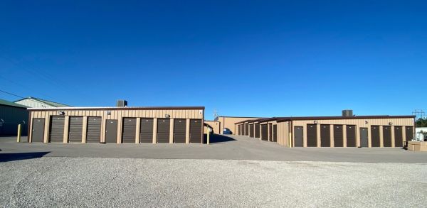 Oakville Self Storage - 4888 New Baumgartner Road