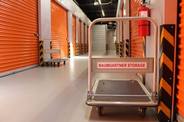 Oakville Self Storage - 4888 New Baumgartner Road