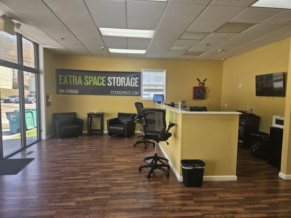 Extra Space Storage - 2097 - Knoxville - Barger Pond Way - 6825 Barger Pond Way