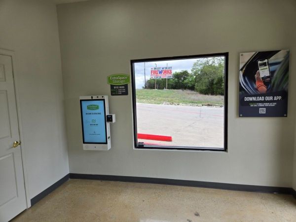Extra Space Storage - 2238 - San Antonio - 27904 US Highway 281 N - 27904 U.S. Highway 281 North