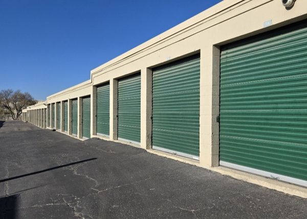 Extra Space Storage - 2243 - San Antonio - 10835 N Interstate 35 - North Interstate 35