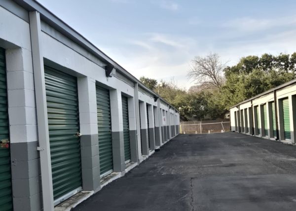 Extra Space Storage - 2239 - San Antonio - NW Loop 410 | SpareFoot