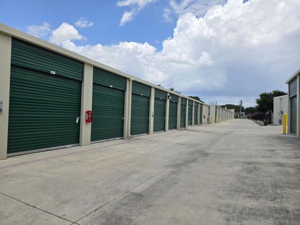 Extra Space Storage - 2220 - Leon Valley - Bandera Rd - 7212 Bandera Road