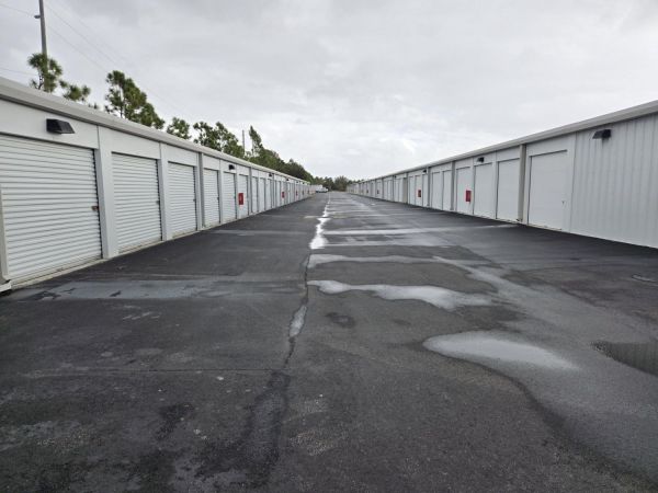 Extra Space Storage - 6689 - Orlando - 7627 Narcoossee Rd - 7627 Narcoossee Road