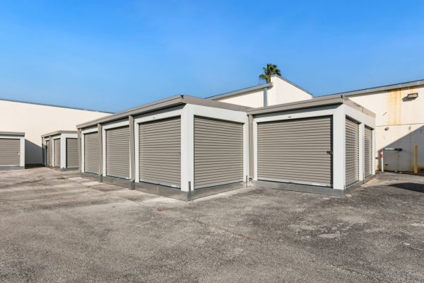 Extra Space Storage - 6688 - Largo - 66th St - 13100 66th Street North