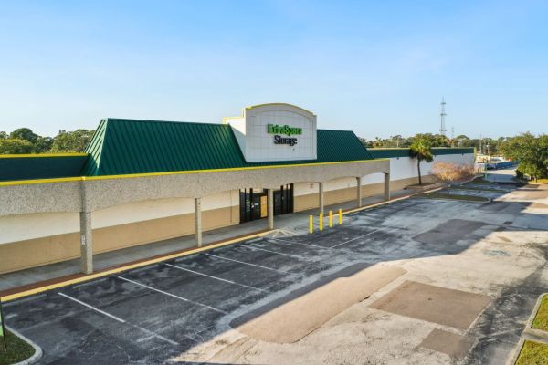 Extra Space Storage - 6688 - Largo - 66th St - 13100 66th Street North