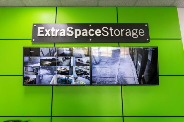 Extra Space Storage - 6688 - Largo - 66th St - 13100 66th Street North
