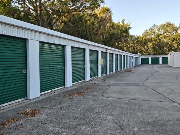 Extra Space Storage - 6690 - Tampa - 8323 W Hillsborough Ave - 8323 West Hillsborough Avenue