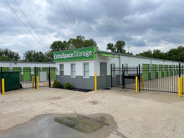 Extra Space Storage - 6710 - Grain Valley - SW Eagles Pkwy - 1600 Southwest Eagles Parkway